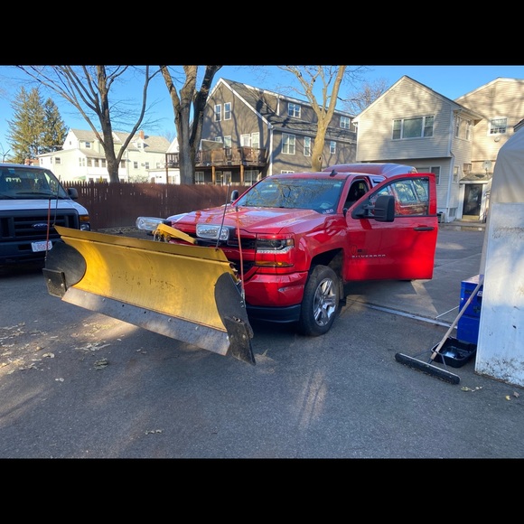 Meet your Posher, Dustin - Picture 1 of 1